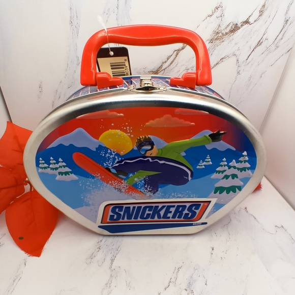 Snickers Tan Can & Candy container - Picture 9 of 10